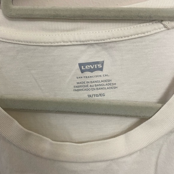 Levi's Logo Standard Fit T-shirt Top Women's Size 1x In Excellent Condition - Picture 6 of 7